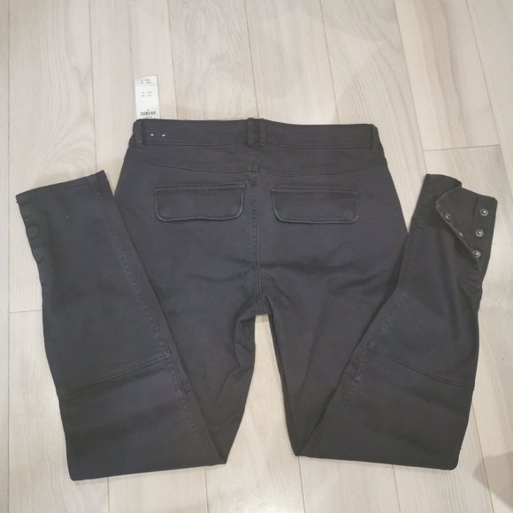 Abercrombie & Fitch super skinny jeans hem button - Picture 3 of 8